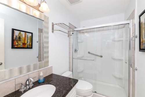 145 Doran Crescent, Red Deer, AB - Indoor Photo Showing Bathroom