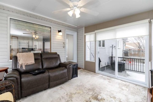 145 Doran Crescent, Red Deer, AB - Indoor Photo Showing Other Room