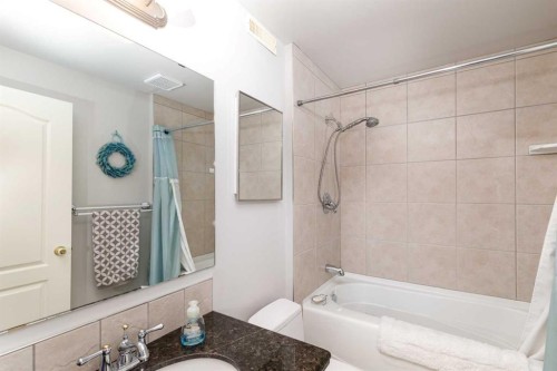 145 Doran Crescent, Red Deer, AB - Indoor Photo Showing Bathroom