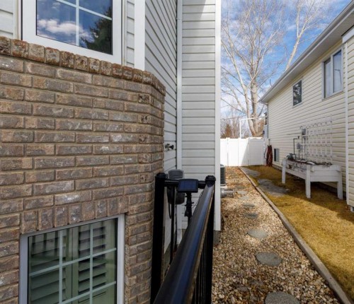 145 Doran Crescent, Red Deer, AB - Outdoor With Exterior