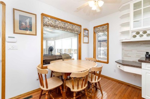 145 Doran Crescent, Red Deer, AB - Indoor Photo Showing Dining Room