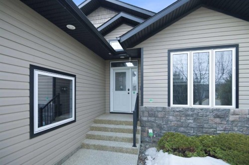 91 Woodrow Close, Red Deer, AB - Outdoor With Exterior