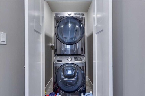 30 Tagish Avenue, Red Deer, AB - Indoor Photo Showing Laundry Room