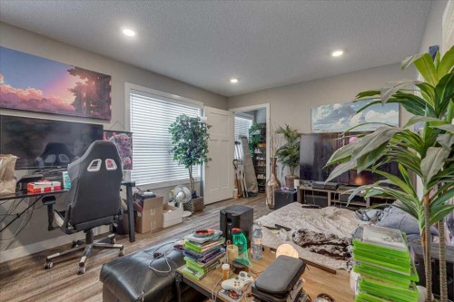 30 Tagish Avenue, Red Deer, AB - Indoor