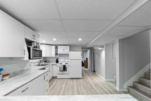 6304 39 Avenue, Camrose, AB 