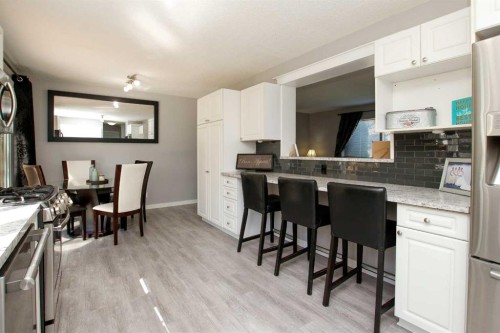 4 Mckee Close, Red Deer, AB - Indoor