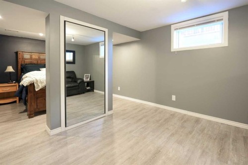 4 Mckee Close, Red Deer, AB - Indoor