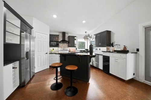 4 Drever Close, Red Deer, AB - Indoor Photo Showing Kitchen