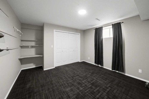 4 Drever Close, Red Deer, AB - Indoor Photo Showing Other Room