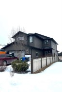 5722 45 Avenue Close  Rocky Mountain House, AB T4T 0B5