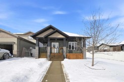 30 Morris Court Blackfalds, AB T4M 0B3