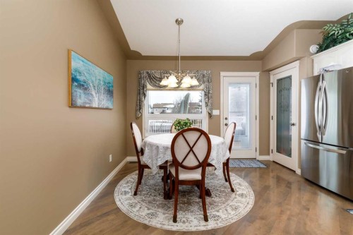76 Daniel Close, Red Deer, AB - Indoor Photo Showing Dining Room
