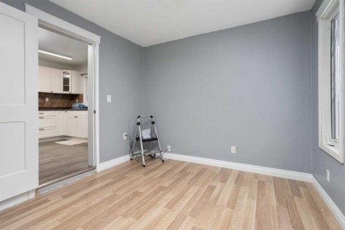 211 Red Wing Crescent, Tillicum Beach, AB - Indoor Photo Showing Other Room