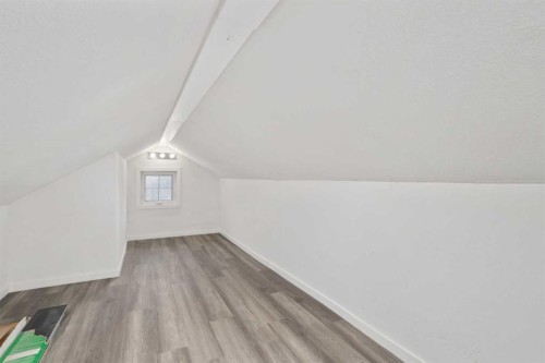 211 Red Wing Crescent, Tillicum Beach, AB - Indoor Photo Showing Other Room