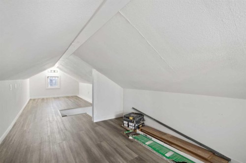 211 Red Wing Crescent, Tillicum Beach, AB - Indoor Photo Showing Other Room