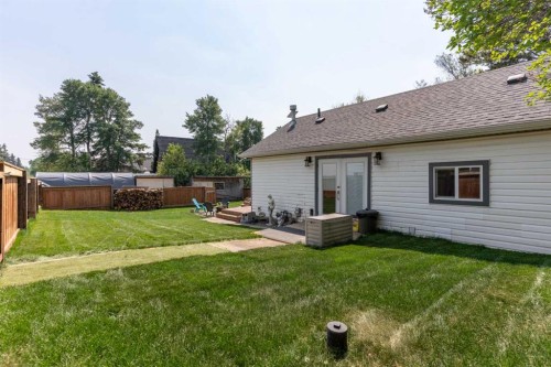 211 Red Wing Crescent, Tillicum Beach, AB - Outdoor With Exterior