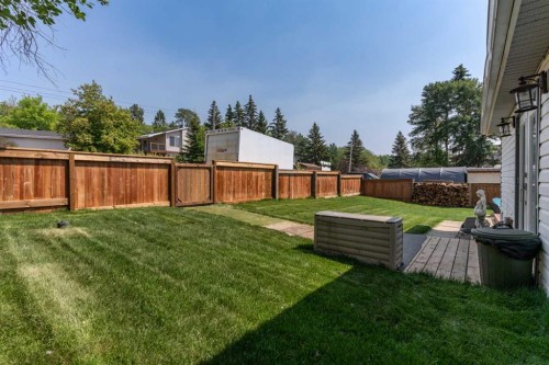 211 Red Wing Crescent, Tillicum Beach, AB - Outdoor With Backyard
