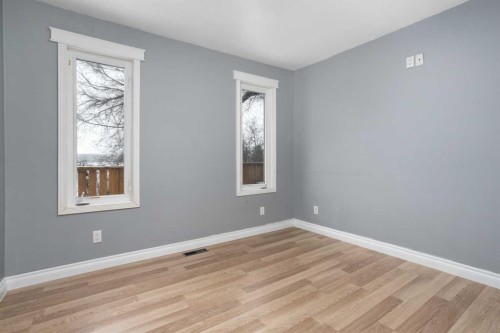 211 Red Wing Crescent, Tillicum Beach, AB - Indoor Photo Showing Other Room