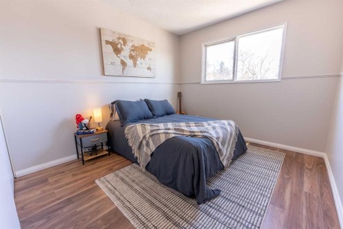 4 Barrett Drive, Red Deer, AB - Indoor Photo Showing Bedroom