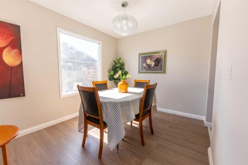 4 Barrett Drive, Red Deer, AB - Indoor Photo Showing Dining Room