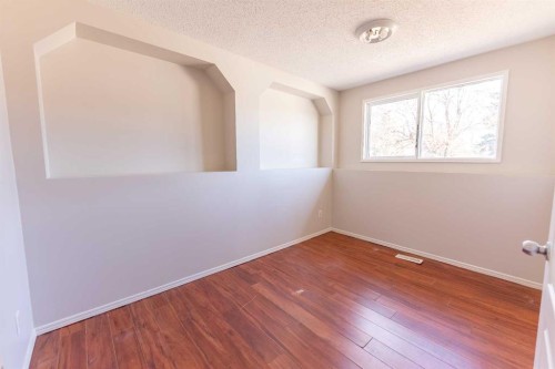 4 Barrett Drive, Red Deer, AB - Indoor Photo Showing Other Room