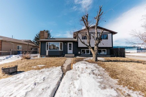 4 Barrett Drive, Red Deer, AB - Outdoor