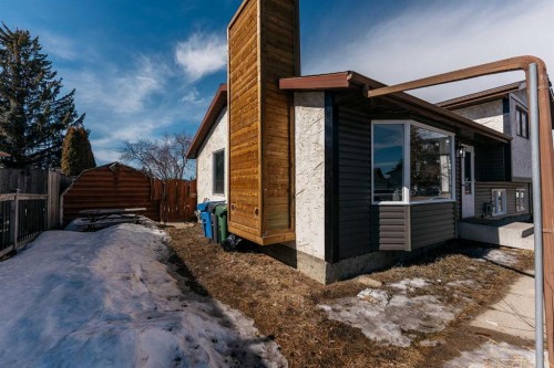 4 Barrett Drive, Red Deer, AB - Outdoor