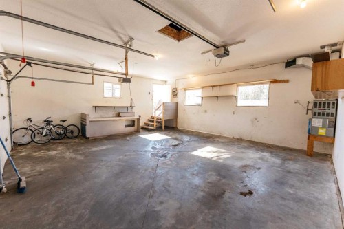 4 Barrett Drive, Red Deer, AB - Indoor Photo Showing Garage