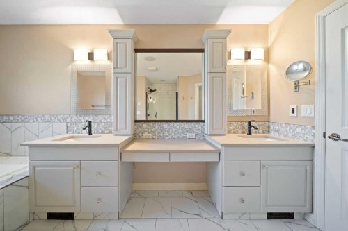 116 Allwright Close, Red Deer, AB - Indoor Photo Showing Bathroom