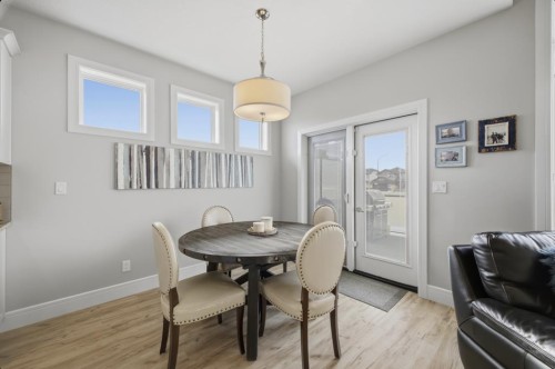 2 Vernon Close, Red Deer, AB - Indoor Photo Showing Dining Room