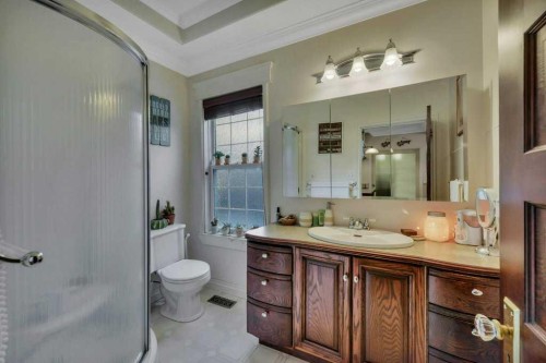 5406 50 Avenue, Lacombe, AB - Indoor Photo Showing Bathroom