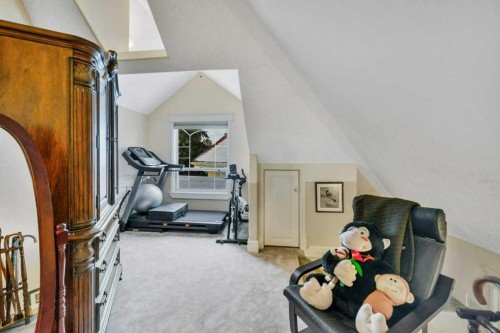 5406 50 Avenue, Lacombe, AB - Indoor Photo Showing Gym Room