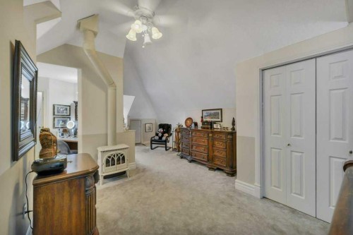 5406 50 Avenue, Lacombe, AB - Indoor