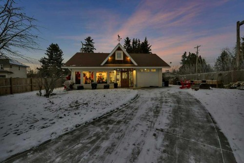 5406 50 Avenue, Lacombe, AB - Outdoor