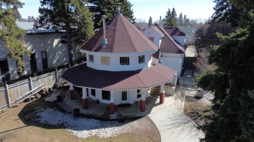5406 50 Avenue, Lacombe, AB - Outdoor
