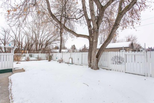 10 Patterson Crescent, Red Deer, AB - Outdoor