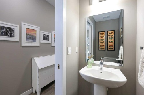 5 Trebble Close, Red Deer, AB - Indoor Photo Showing Bathroom