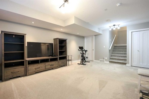 5 Trebble Close, Red Deer, AB - Indoor