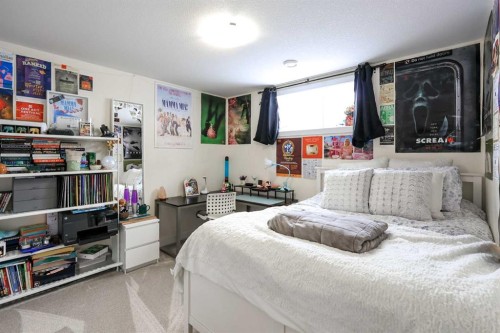 5 Trebble Close, Red Deer, AB - Indoor Photo Showing Bedroom