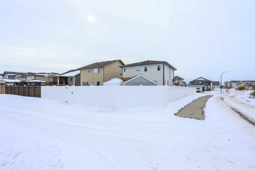 5 Trebble Close, Red Deer, AB - Outdoor