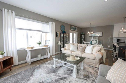 5 Trebble Close, Red Deer, AB - Indoor Photo Showing Living Room
