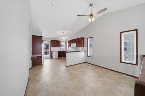 159 Lanterman Close, Red Deer, AB - Indoor Photo Showing Kitchen