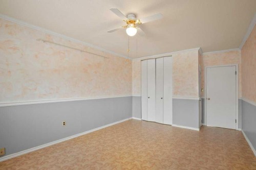 31 Jarvis Bay Drive, Jarvis Bay, AB - Indoor Photo Showing Other Room
