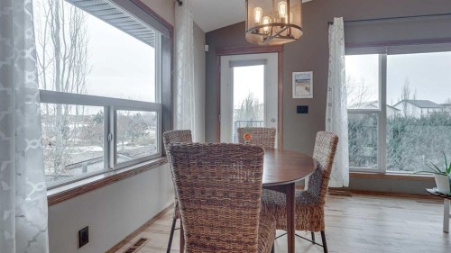 33 Parkside Crescent, Blackfalds, AB - Indoor Photo Showing Dining Room