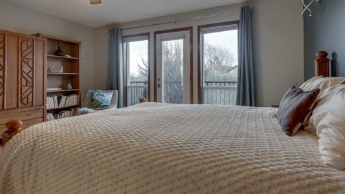 33 Parkside Crescent, Blackfalds, AB - Indoor Photo Showing Bedroom