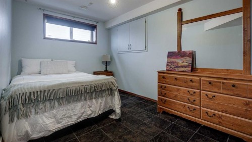 33 Parkside Crescent, Blackfalds, AB - Indoor Photo Showing Bedroom