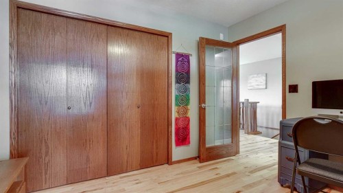 33 Parkside Crescent, Blackfalds, AB - Indoor Photo Showing Other Room