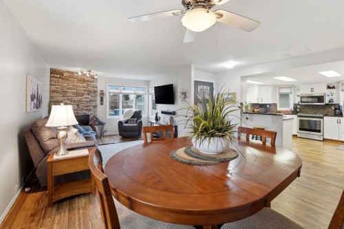 40 Connell Close, Red Deer, AB - Indoor Photo Showing Dining Room