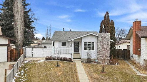 40 Connell Close, Red Deer, AB - Outdoor