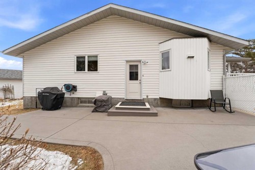 40 Connell Close, Red Deer, AB - Outdoor With Exterior